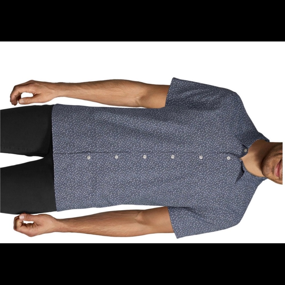 NWT Axist Mens Short Sleeve Button-Down Shirt